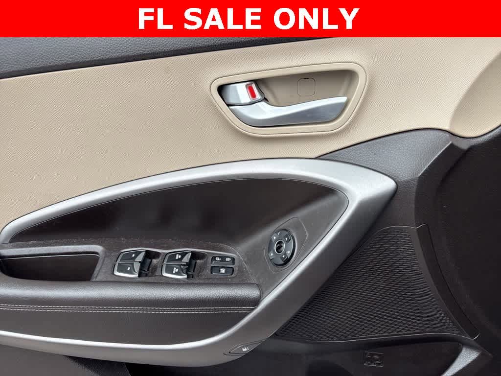 Thumbnail: 2016 Hyundai Santa Fe - 9