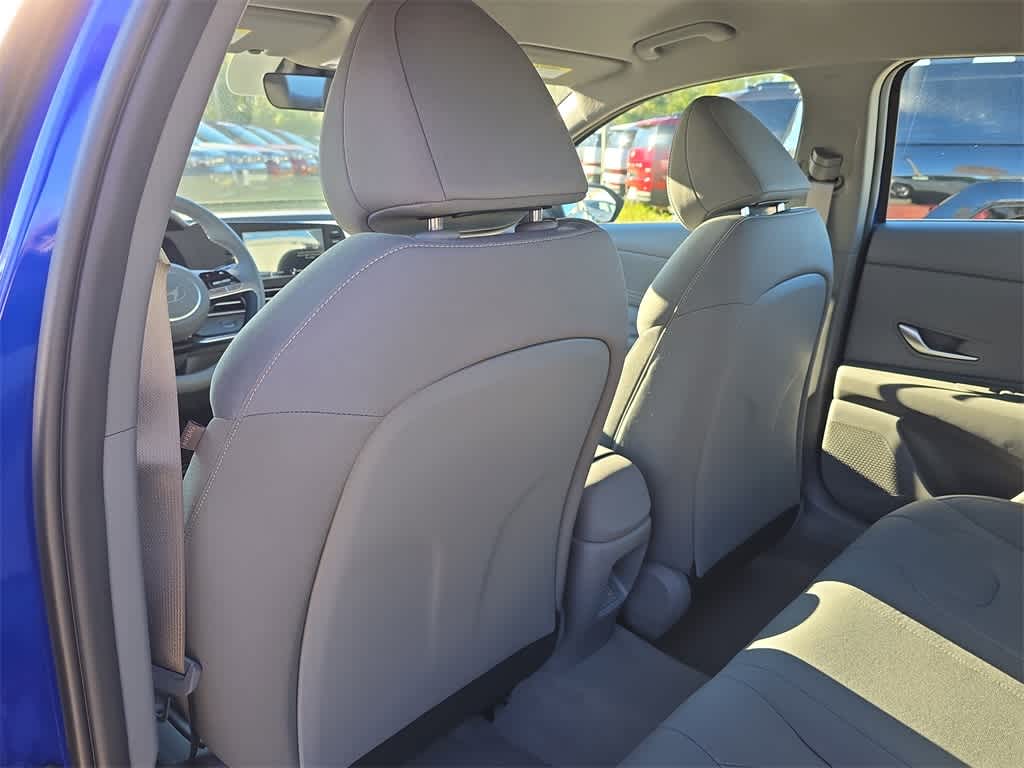 Thumbnail: 2026 Hyundai Elantra - 18