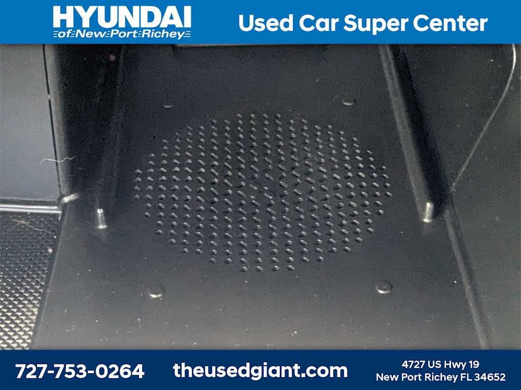 Thumbnail: 2023 Hyundai Santa Cruz - 25