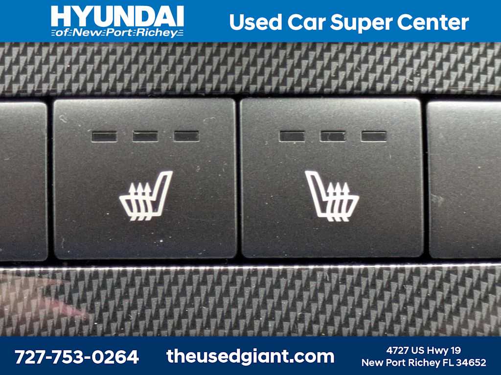 Thumbnail: 2022 Hyundai Santa Fe - 26