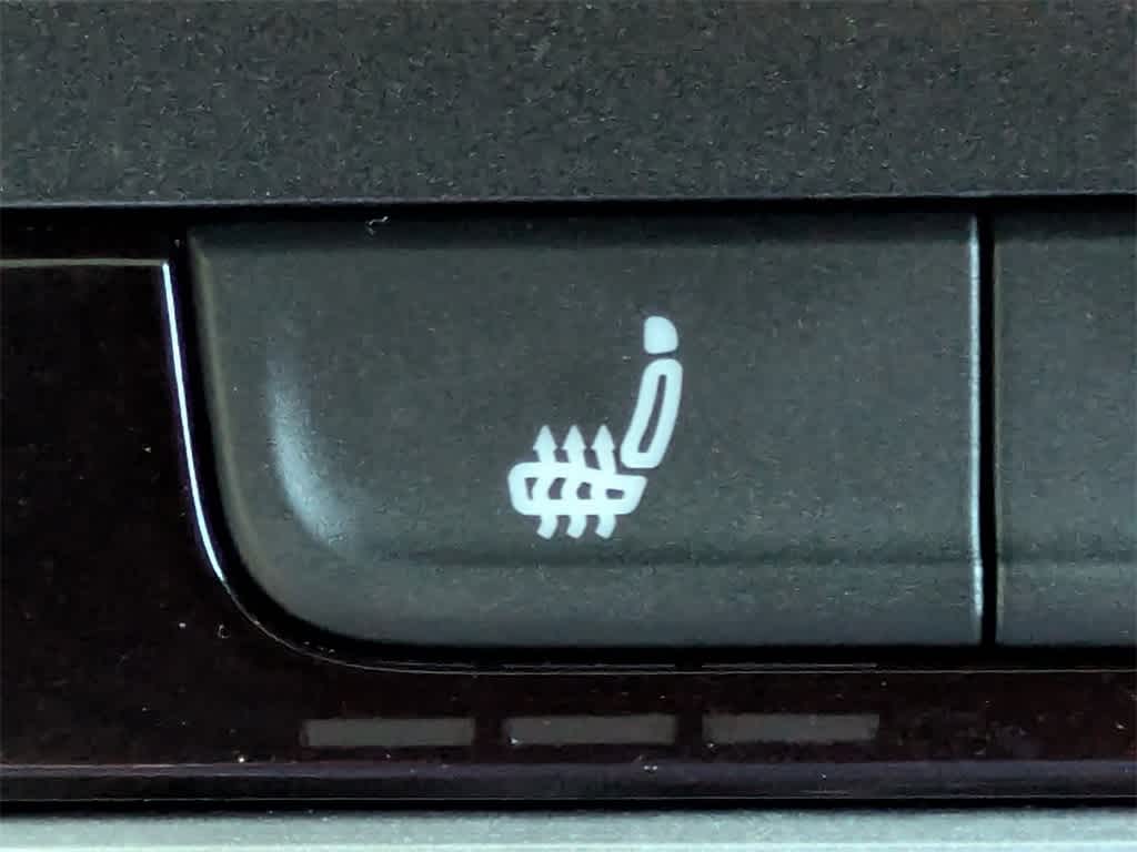 Thumbnail: 2021 Volkswagen Tiguan - 28