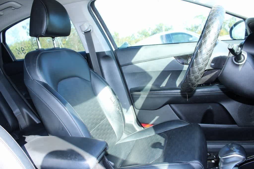 Thumbnail: 2019 Kia Forte - 8