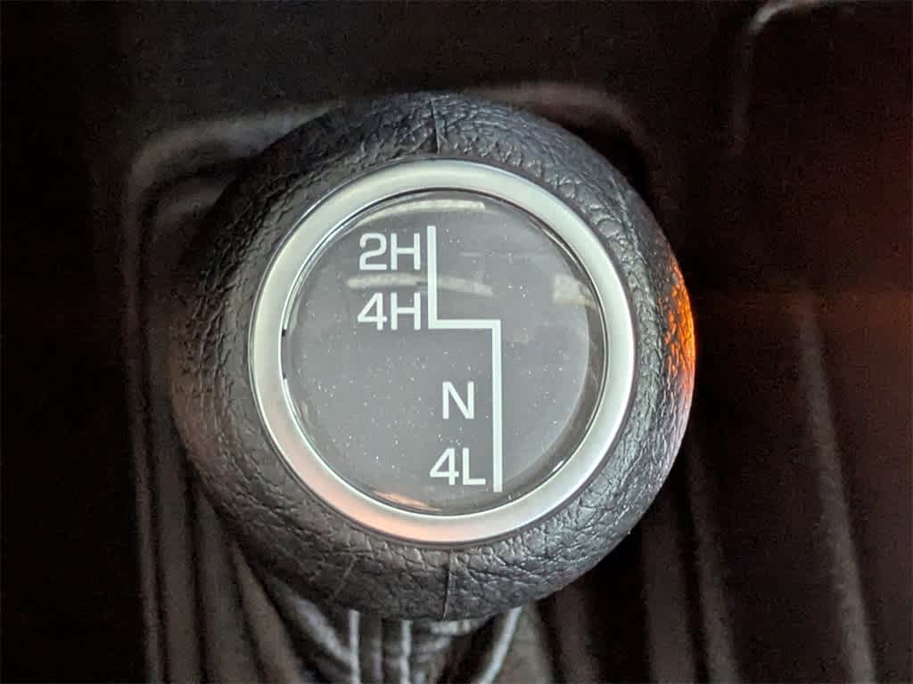 Thumbnail: 2025 Jeep Wrangler - 25