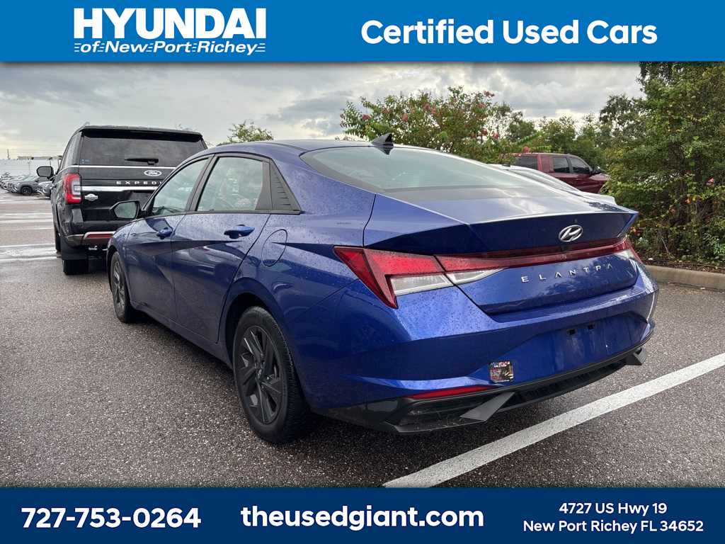 Thumbnail: 2022 Hyundai Elantra - 2