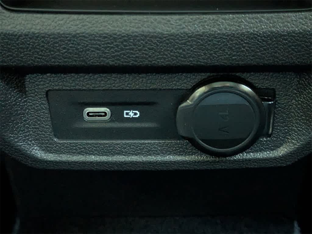 Thumbnail: 2021 Volkswagen Tiguan - 19