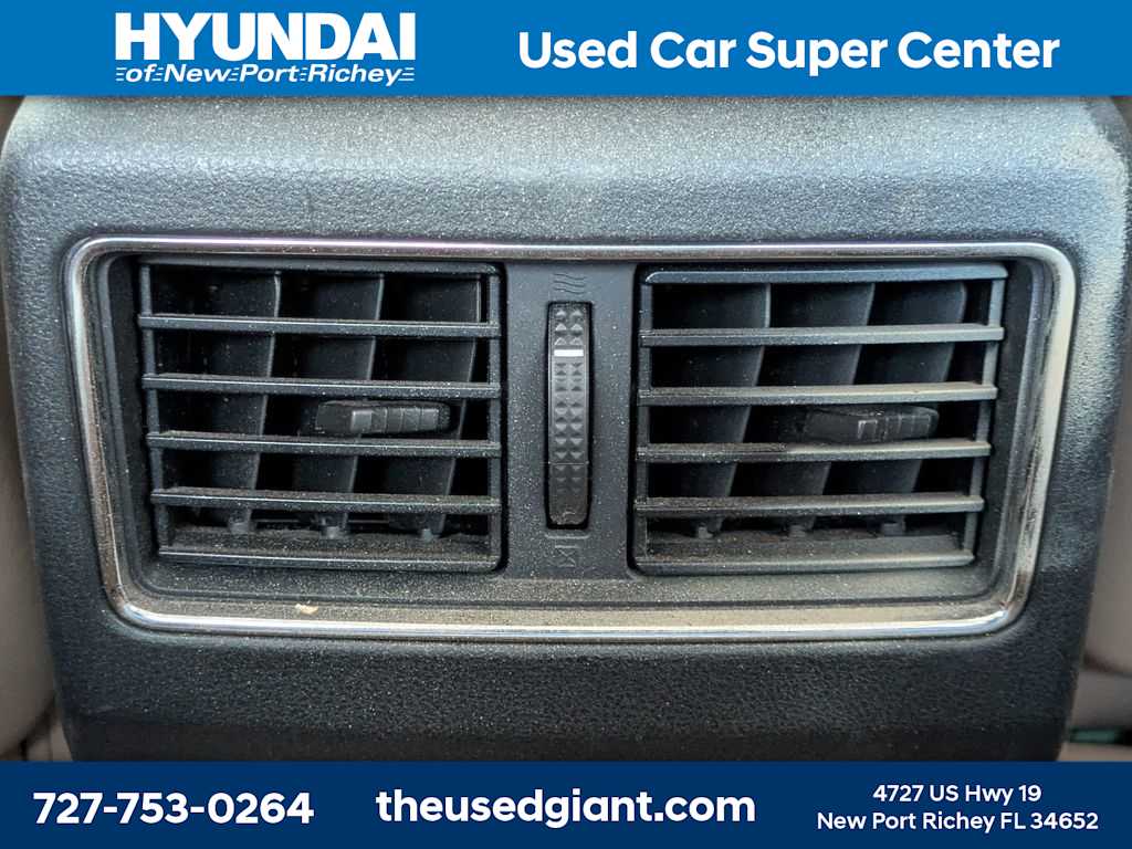 Thumbnail: 2011 Nissan Maxima - 14