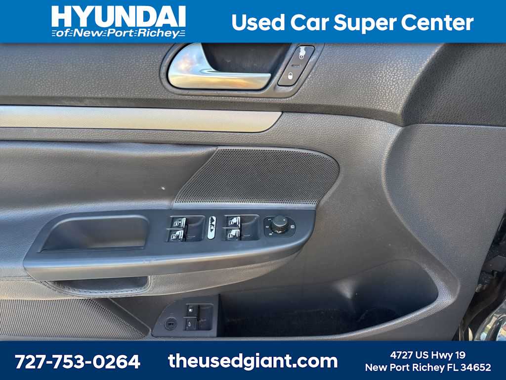 Thumbnail: 2008 Volkswagen Jetta - 11