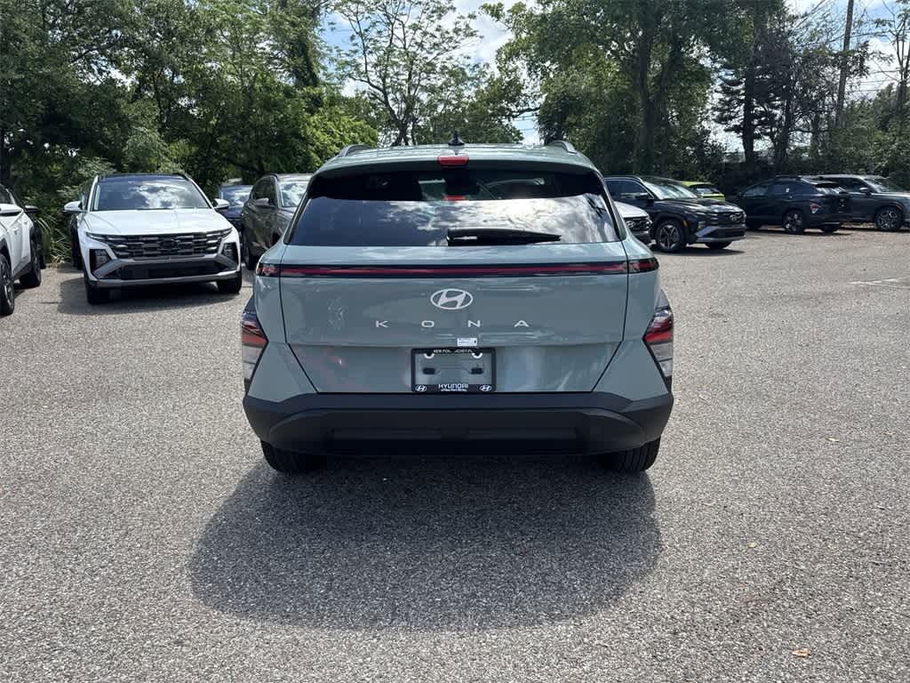 2025 Hyundai Kona SEL 4