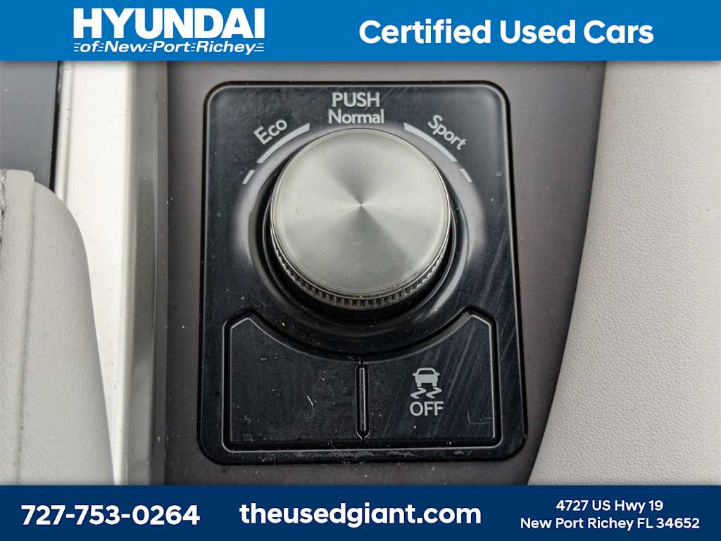 Thumbnail: 2021 Lexus RX - 31