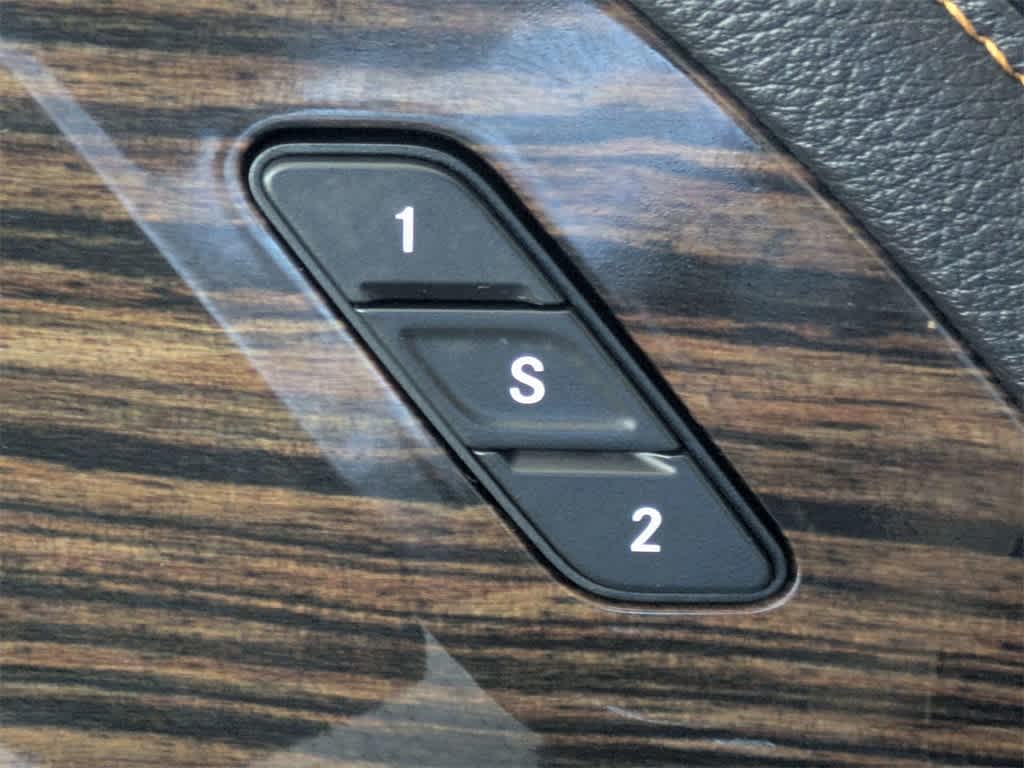 Thumbnail: 2022 Chrysler Pacifica - 34