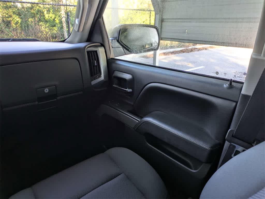 Thumbnail: 2016 Chevrolet Silverado 1500 - 18