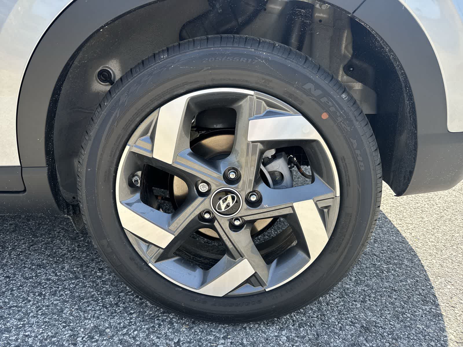 2025 Hyundai Venue SEL 13