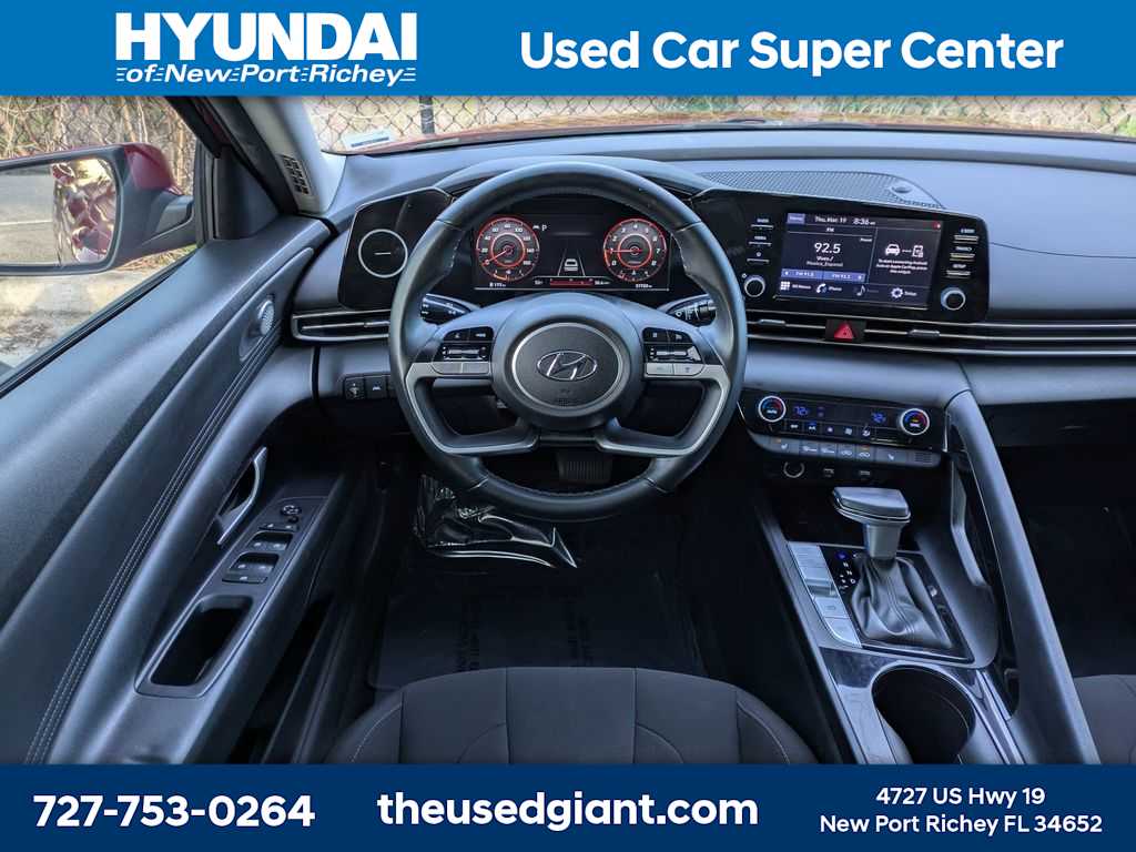 Thumbnail: 2022 Hyundai Elantra - 15