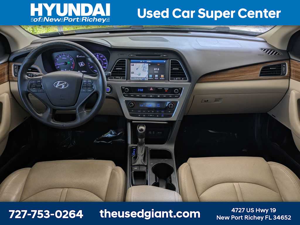 Thumbnail: 2015 Hyundai Sonata - 17