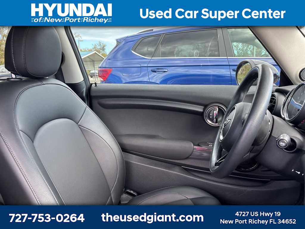 Thumbnail: 2016 MINI Cooper Hardtop - 7