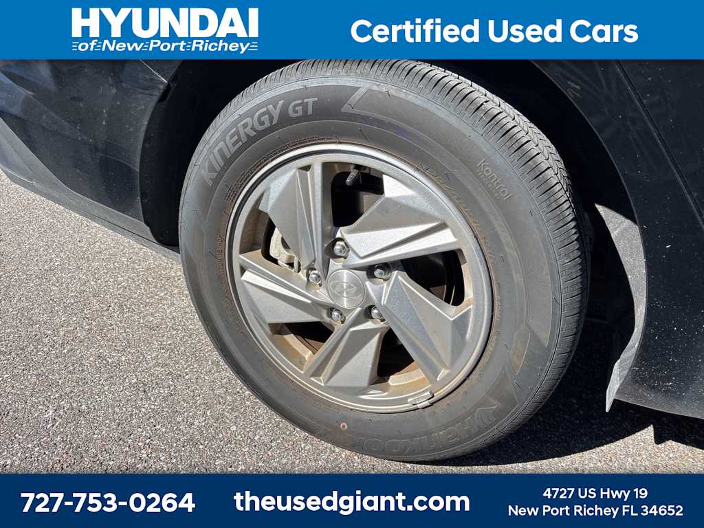 Thumbnail: 2024 Hyundai Elantra - 5