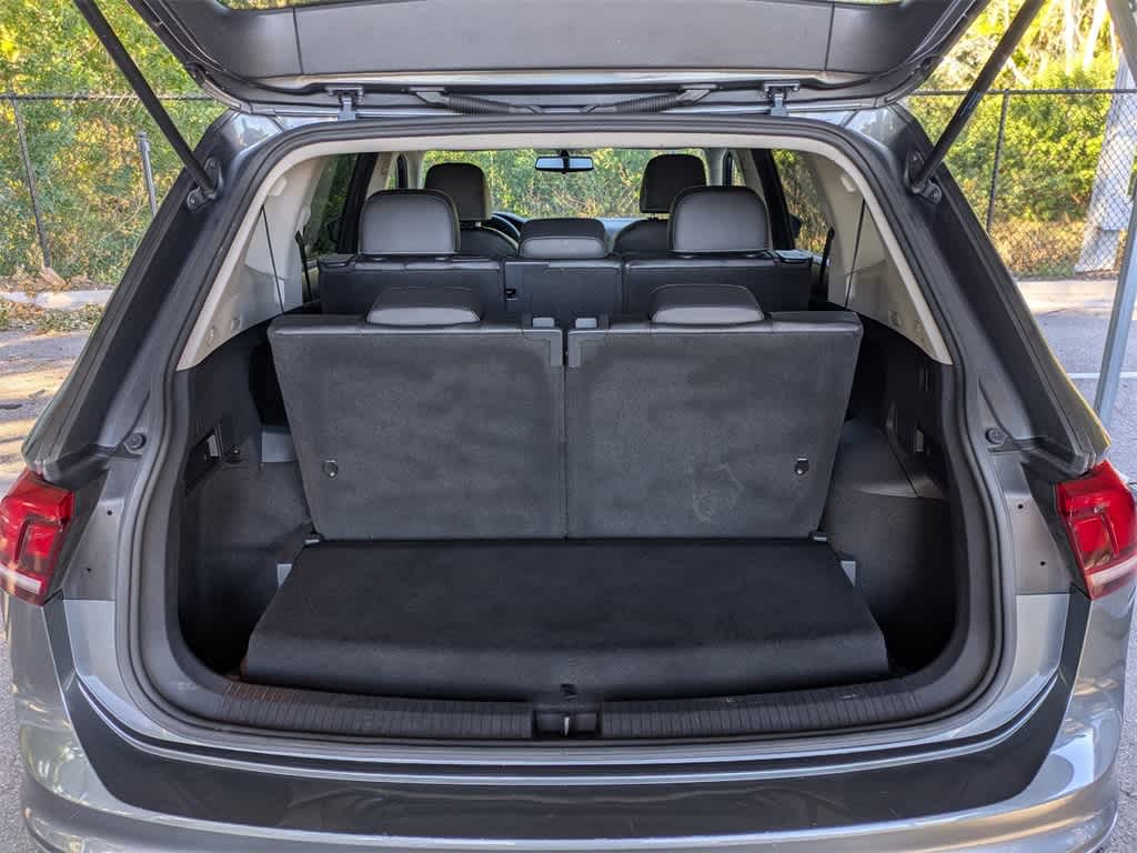 Thumbnail: 2021 Volkswagen Tiguan - 12