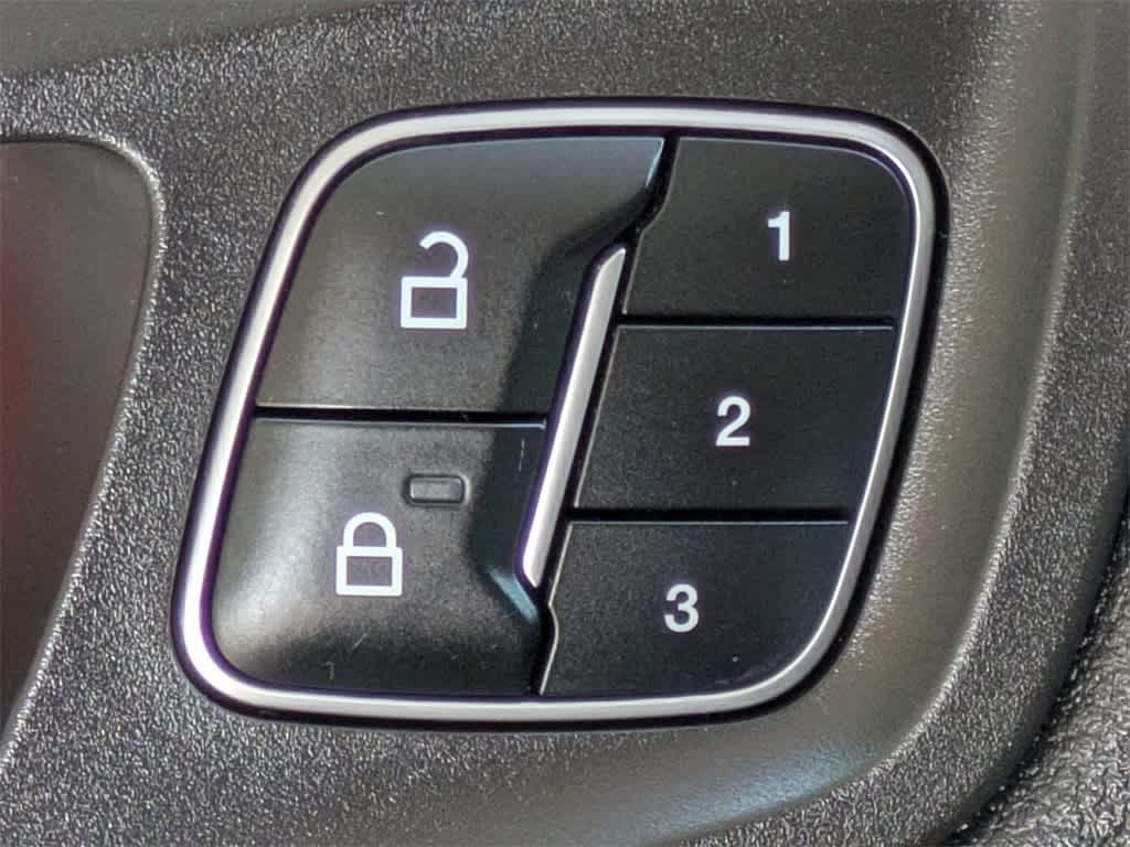 Thumbnail: 2017 Ford Escape - 24