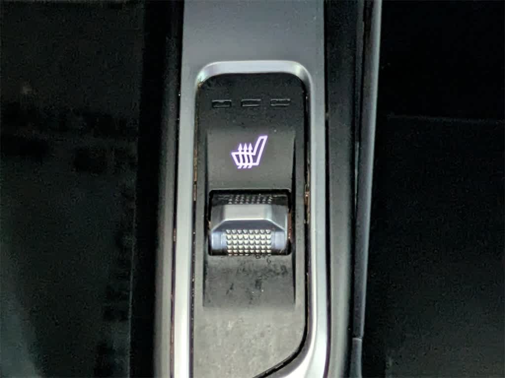 Thumbnail: 2023 Kia Sorento - 33