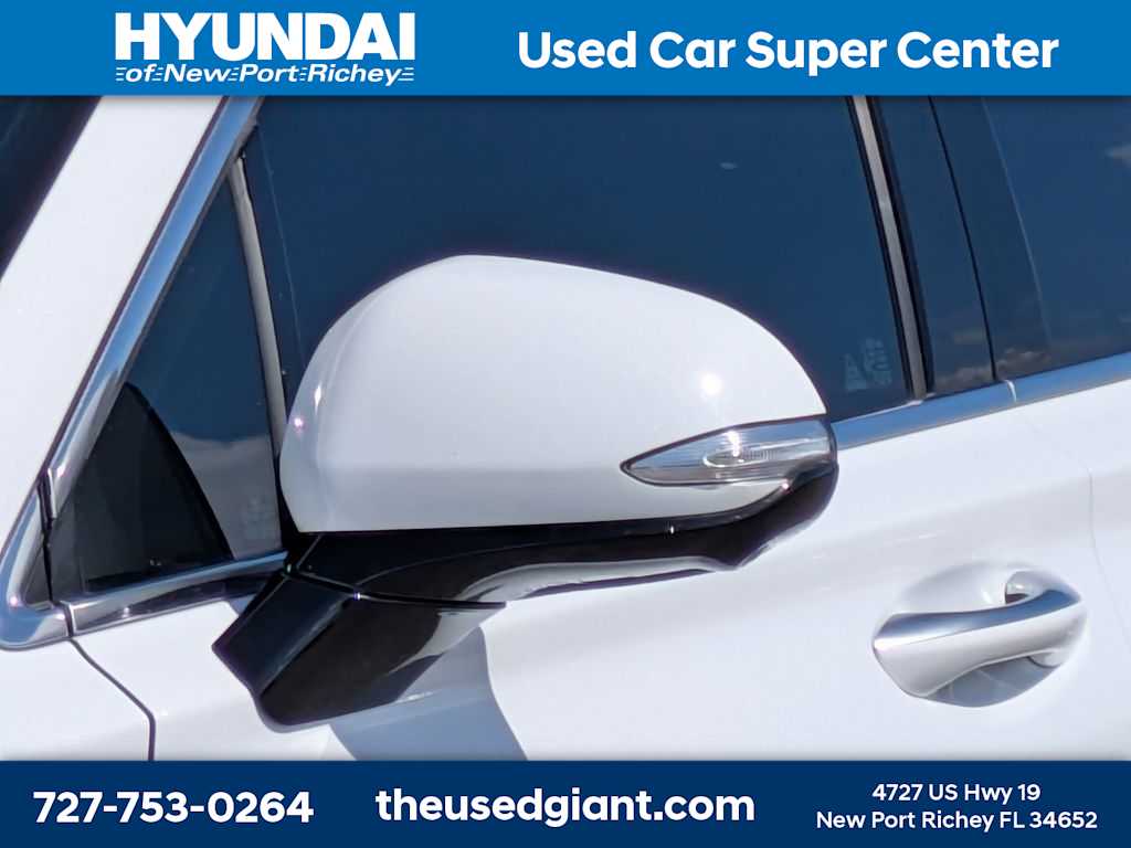 Thumbnail: 2023 Hyundai Santa Fe - 11