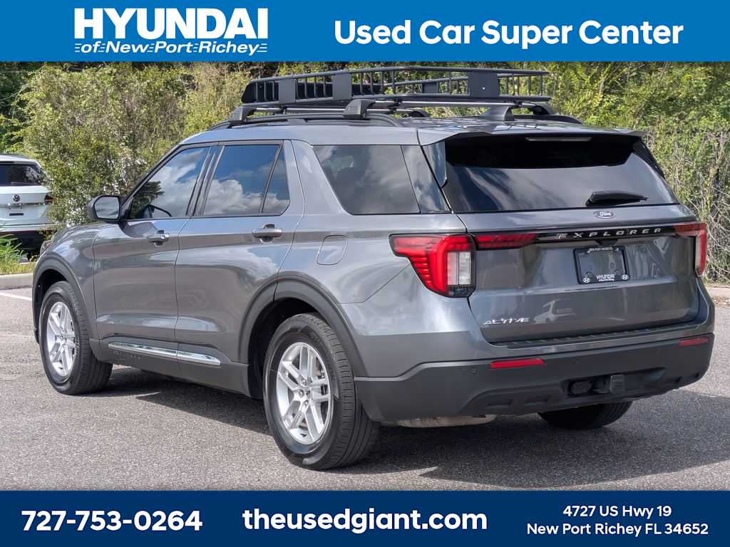 Thumbnail: 2025 Ford Explorer - 3
