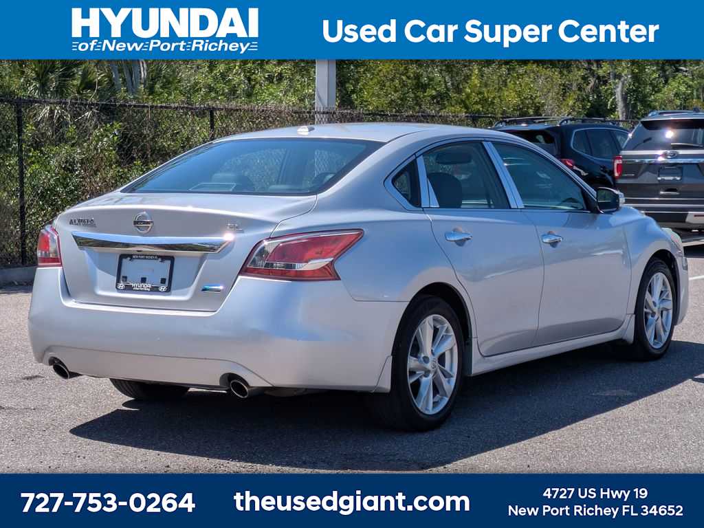 Thumbnail: 2013 Nissan Altima - 5