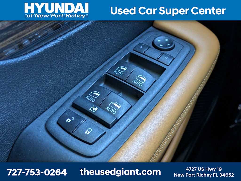 Thumbnail: 2022 Chrysler Pacifica - 49