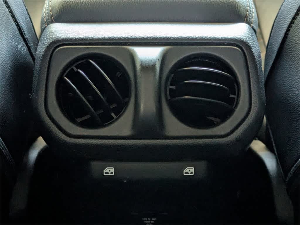 Thumbnail: 2023 Jeep Gladiator - 16