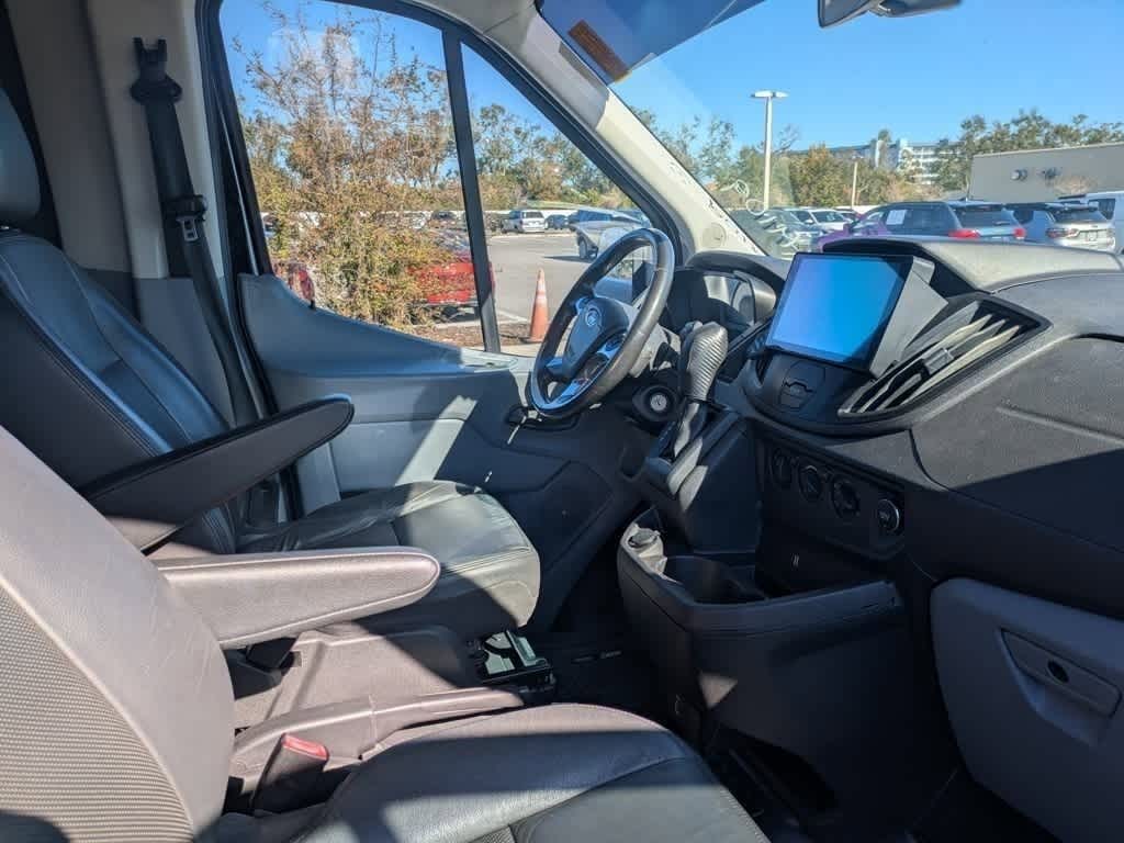 Thumbnail: 2018 Ford Transit Series - 9