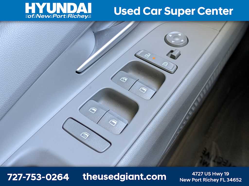 Thumbnail: 2025 Hyundai Elantra - 27