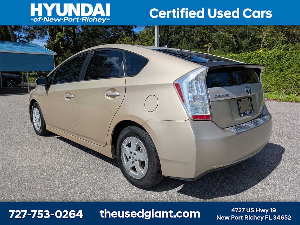 Thumbnail: 2010 Toyota Prius - 3
