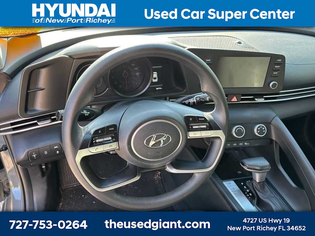 Thumbnail: 2023 Hyundai Elantra - 10