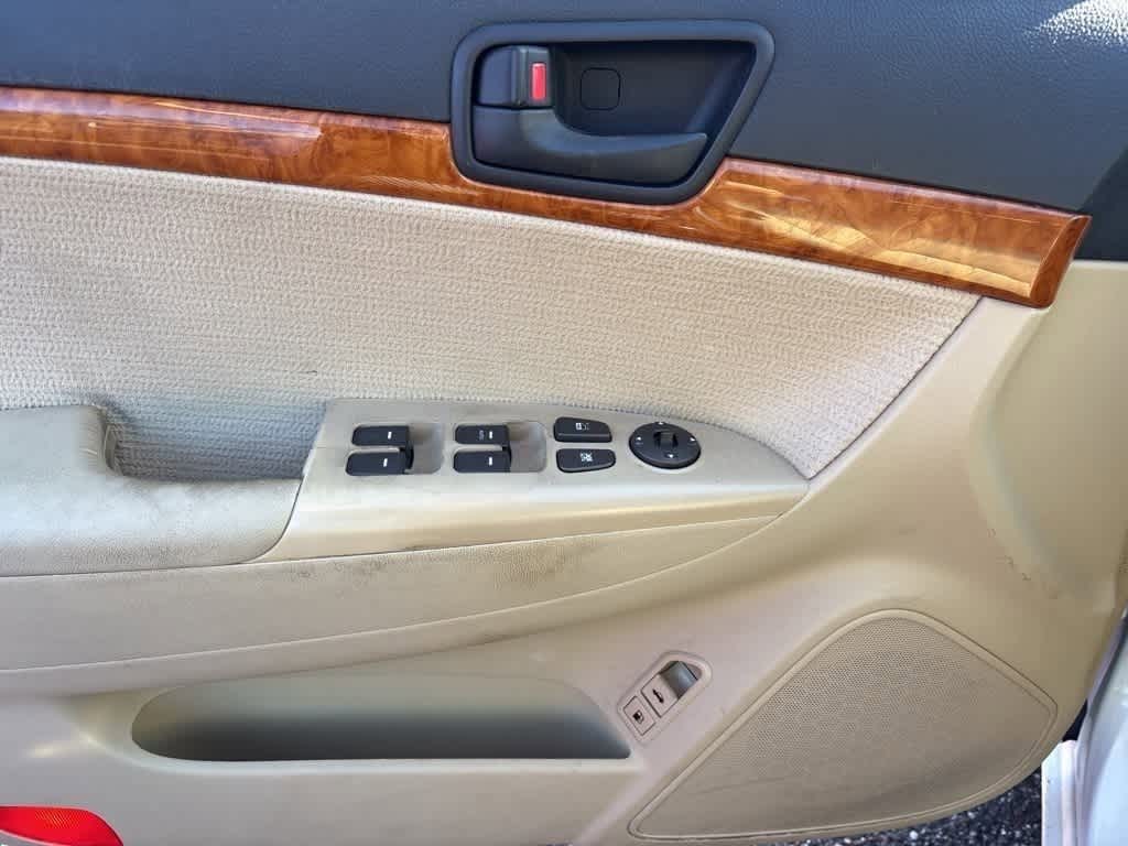 Thumbnail: 2009 Hyundai Sonata - 9