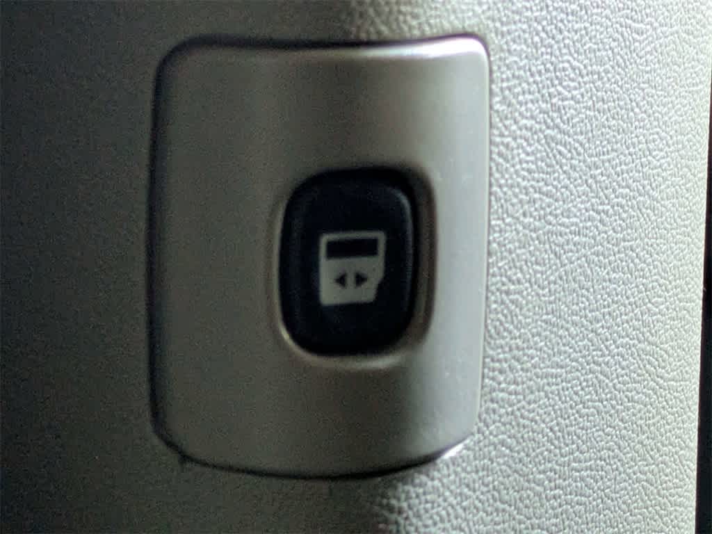 Thumbnail: 2018 Dodge Grand Caravan - 19