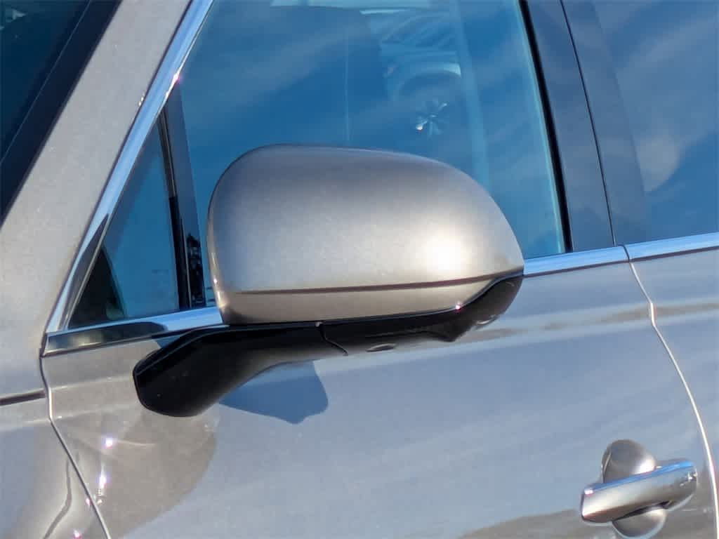 Thumbnail: 2021 Genesis GV80 - 11