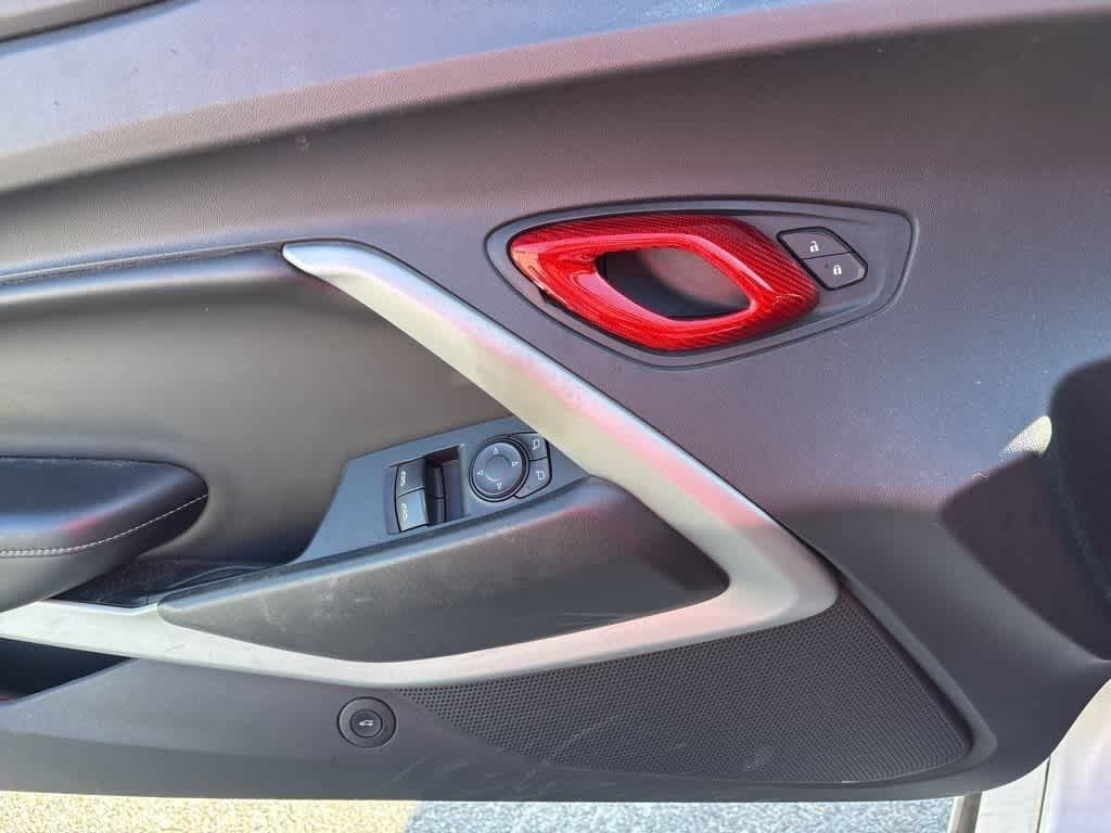 Thumbnail: 2017 Chevrolet Camaro - 8