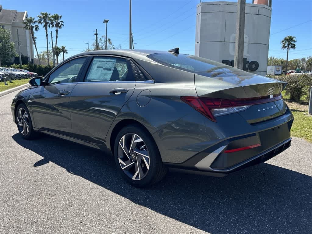 Thumbnail: 2025 Hyundai Elantra - 3