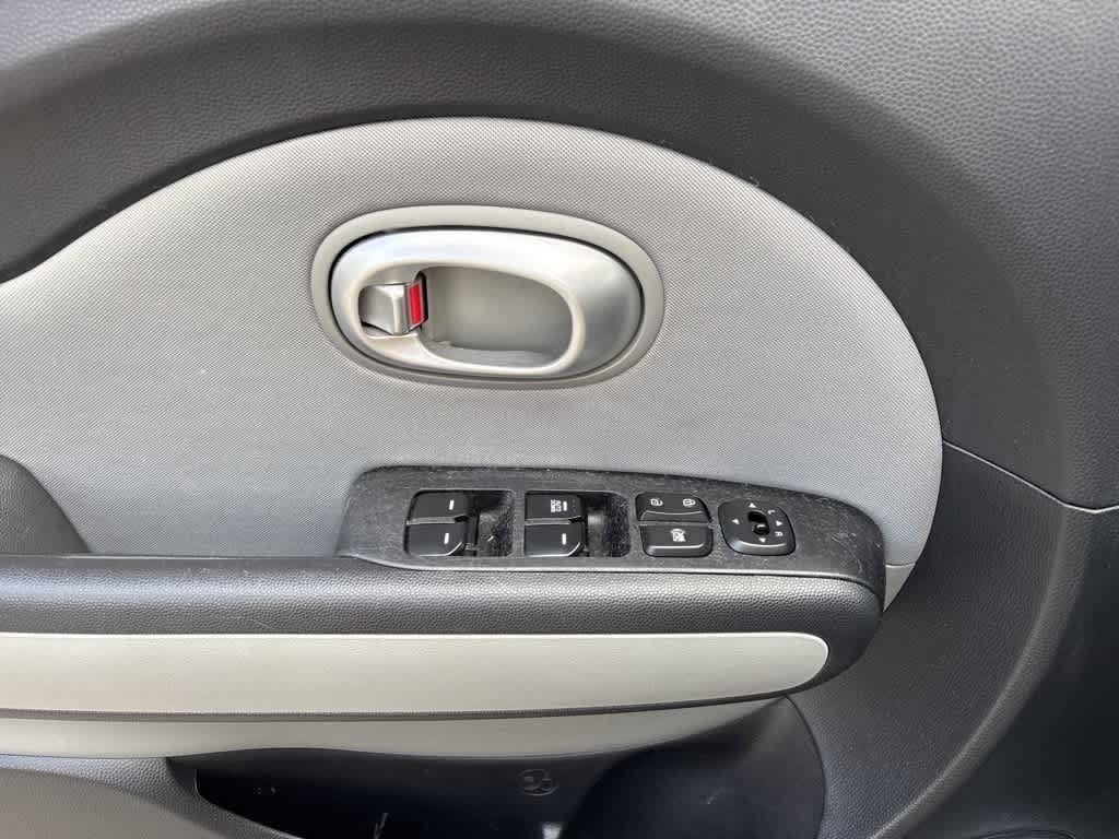 Thumbnail: 2016 Kia Soul - 9