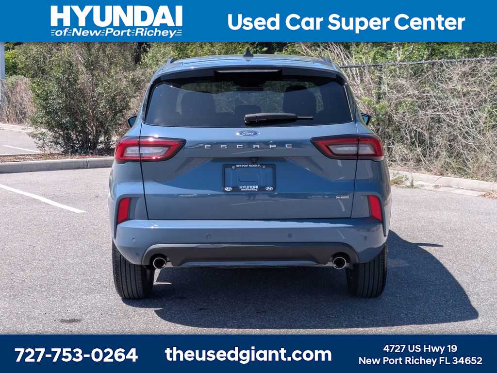 Thumbnail: 2024 Ford Escape - 4