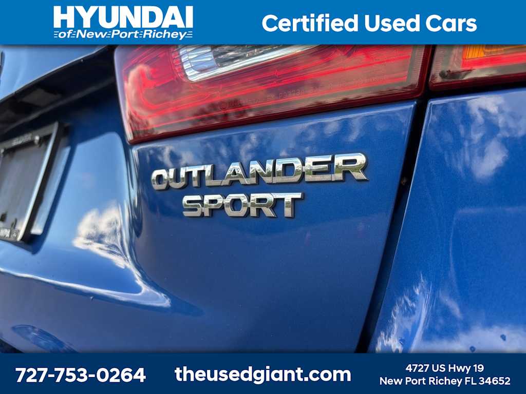 Thumbnail: 2017 Mitsubishi Outlander Sport - 5
