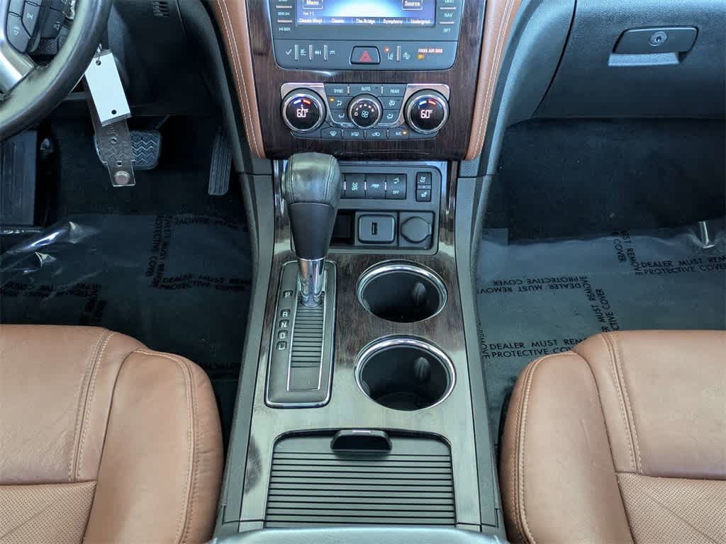 Thumbnail: 2017 Chevrolet Traverse - 24