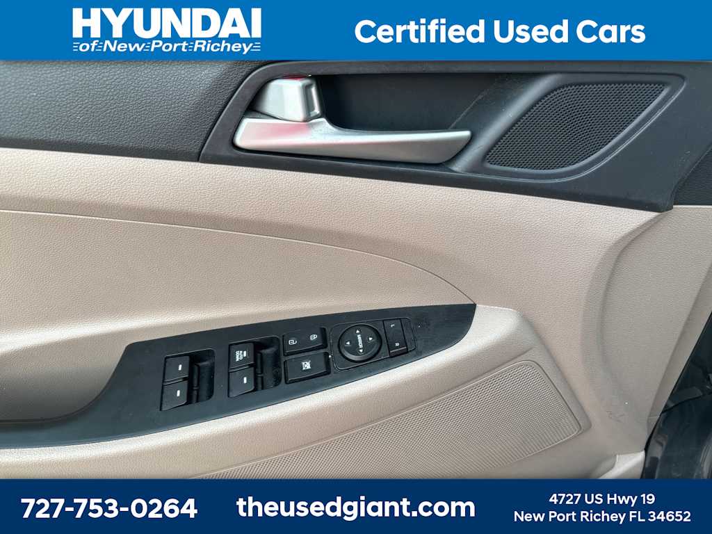 Thumbnail: 2019 Hyundai Tucson - 9