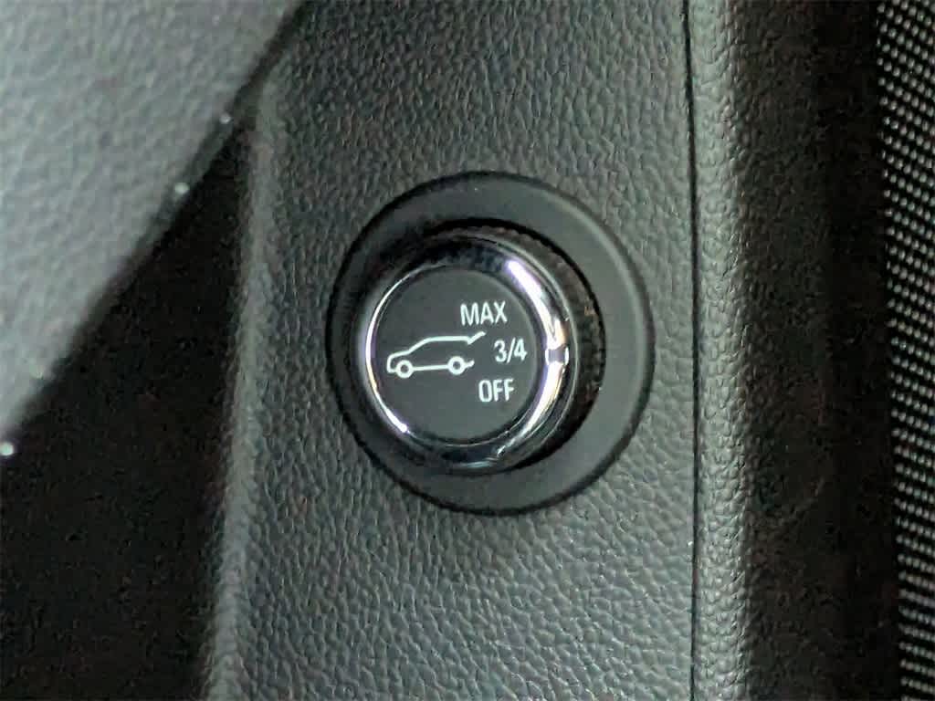 Thumbnail: 2020 Chevrolet Traverse - 33