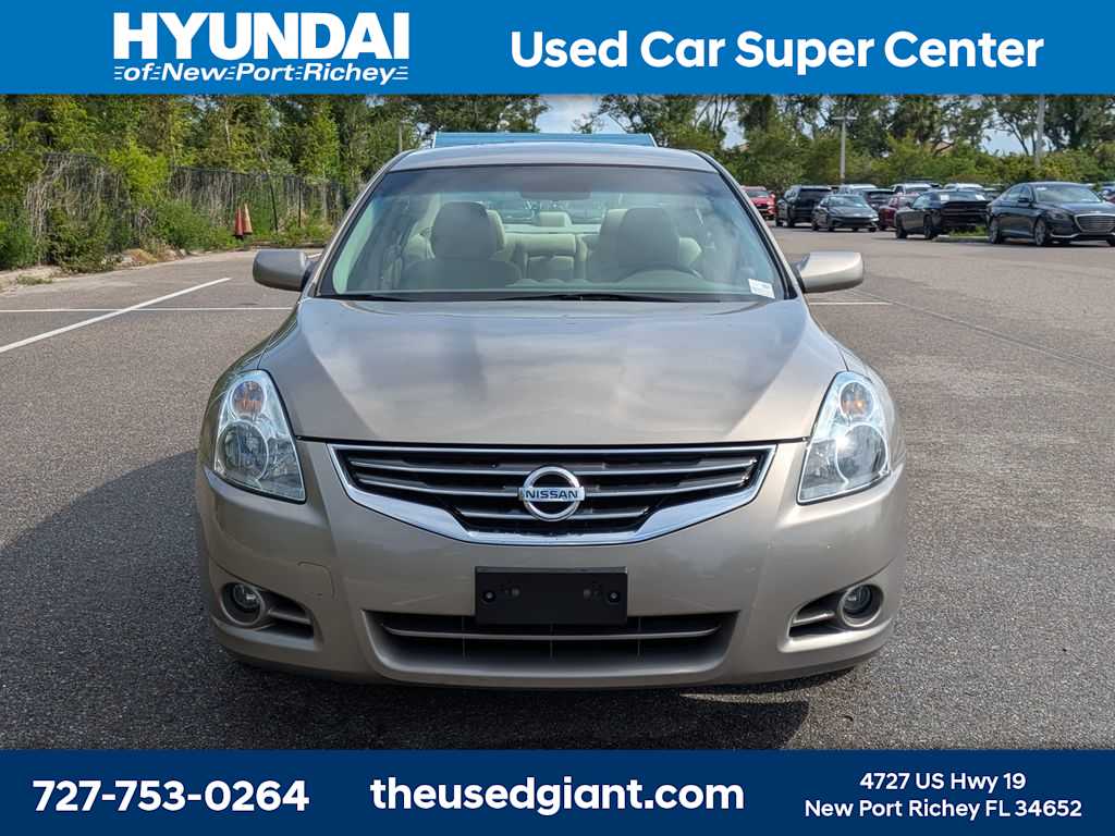 Thumbnail: 2011 Nissan Altima - 8