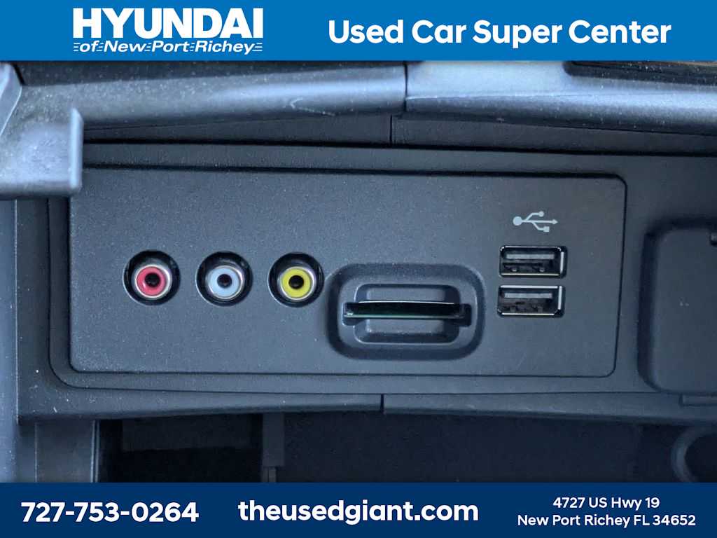 Thumbnail: 2014 Ford Fusion - 24