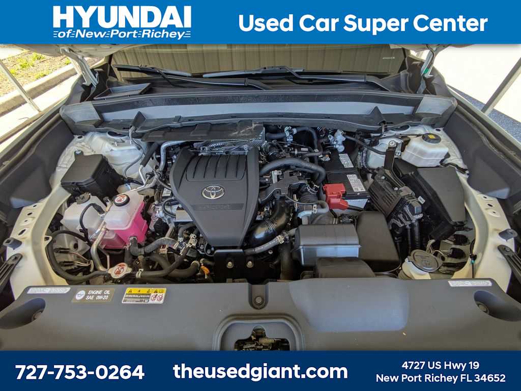 Thumbnail: 2024 Toyota Grand Highlander - 16