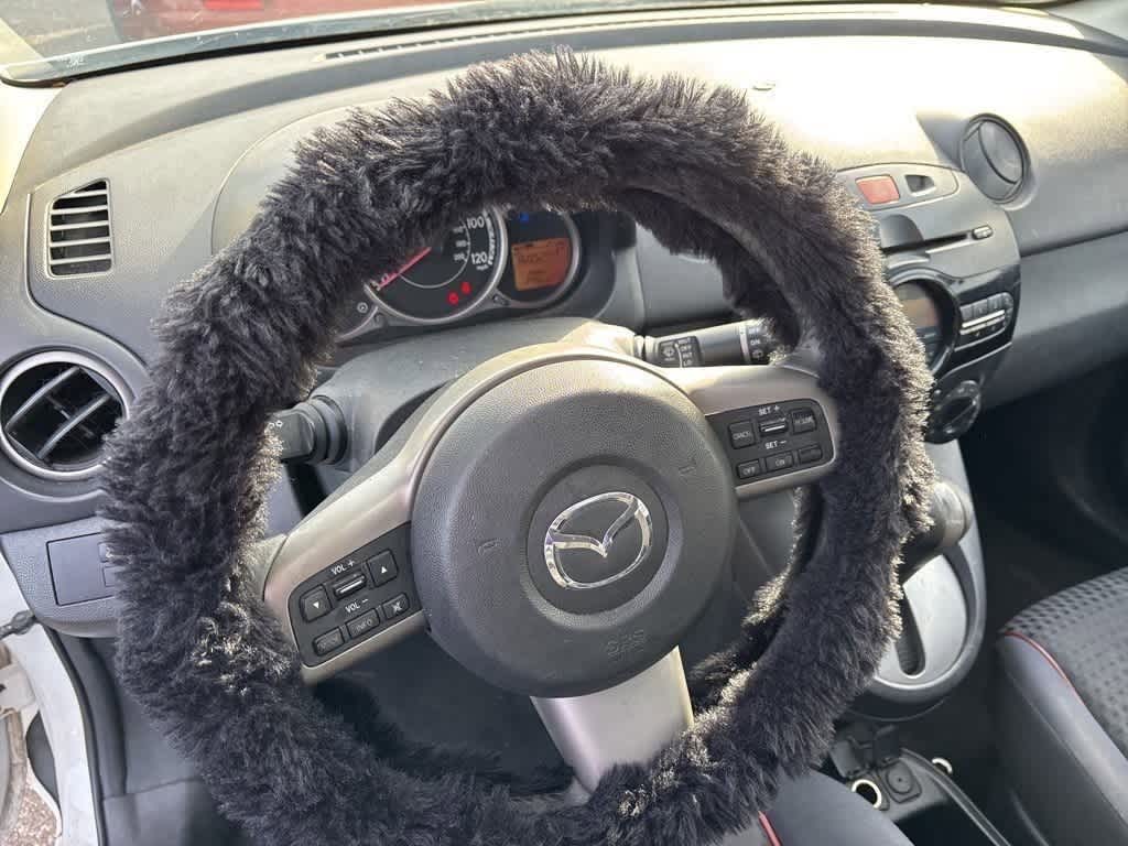 Thumbnail: 2012 Mazda Mazda2 - 10