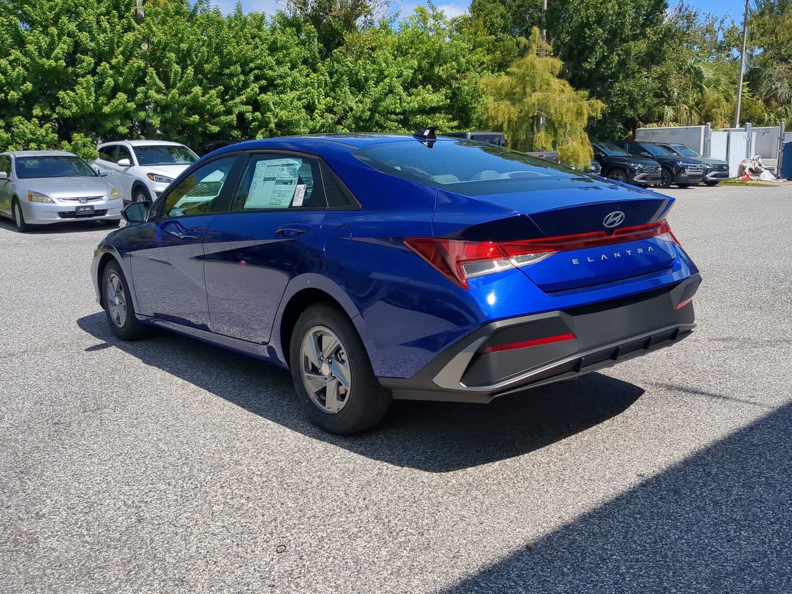 Thumbnail: 2025 Hyundai Elantra - 4