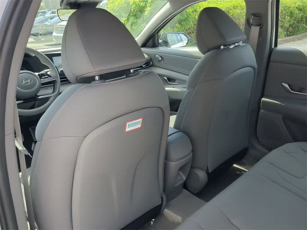 Thumbnail: 2026 Hyundai Elantra - 18