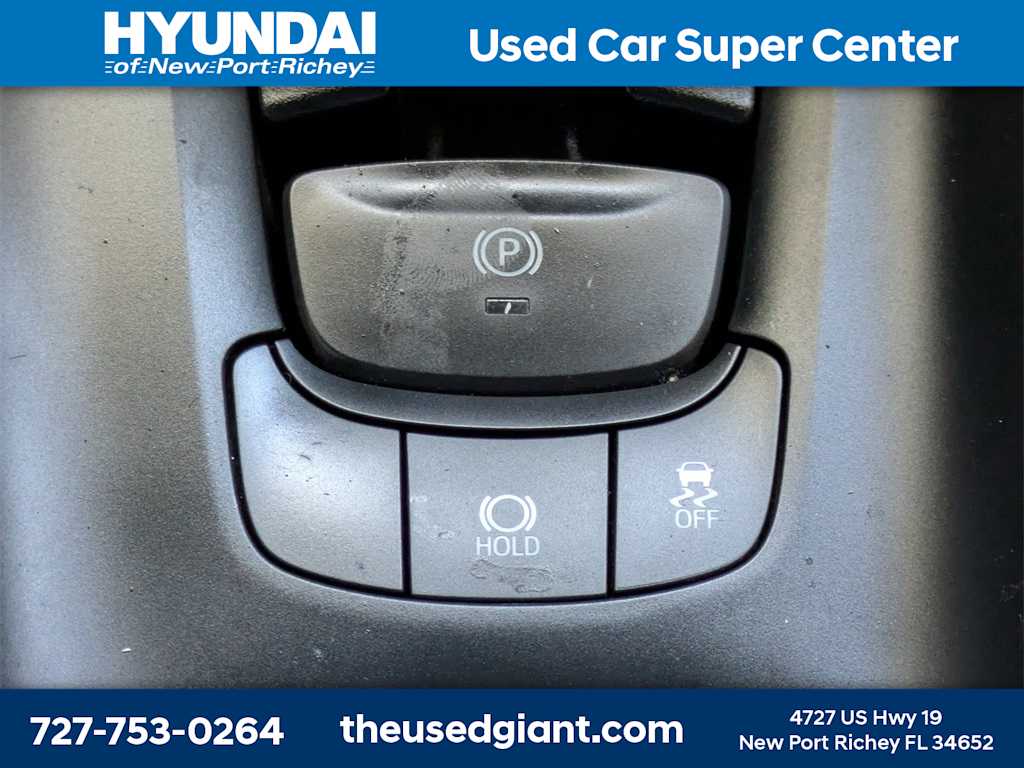 Thumbnail: 2018 Toyota C-HR - 25